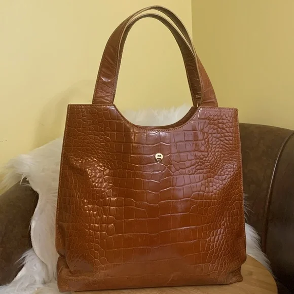 Etienne Aigner | Vintage Croc Embossed Cowhide Leather Satin Lined Shoulder Bag - Picture 1 of 17